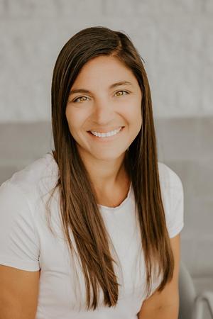 Image of Nicole Bujnowski